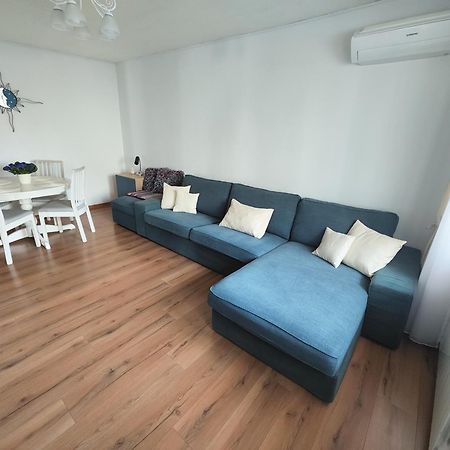 Platinum Apartment - Apartament Cu 3 Camere, 2 Dormitoare, 2 Bai, Bucatarie Complet Utilata, 2 Balcoane Bucharest Luaran gambar