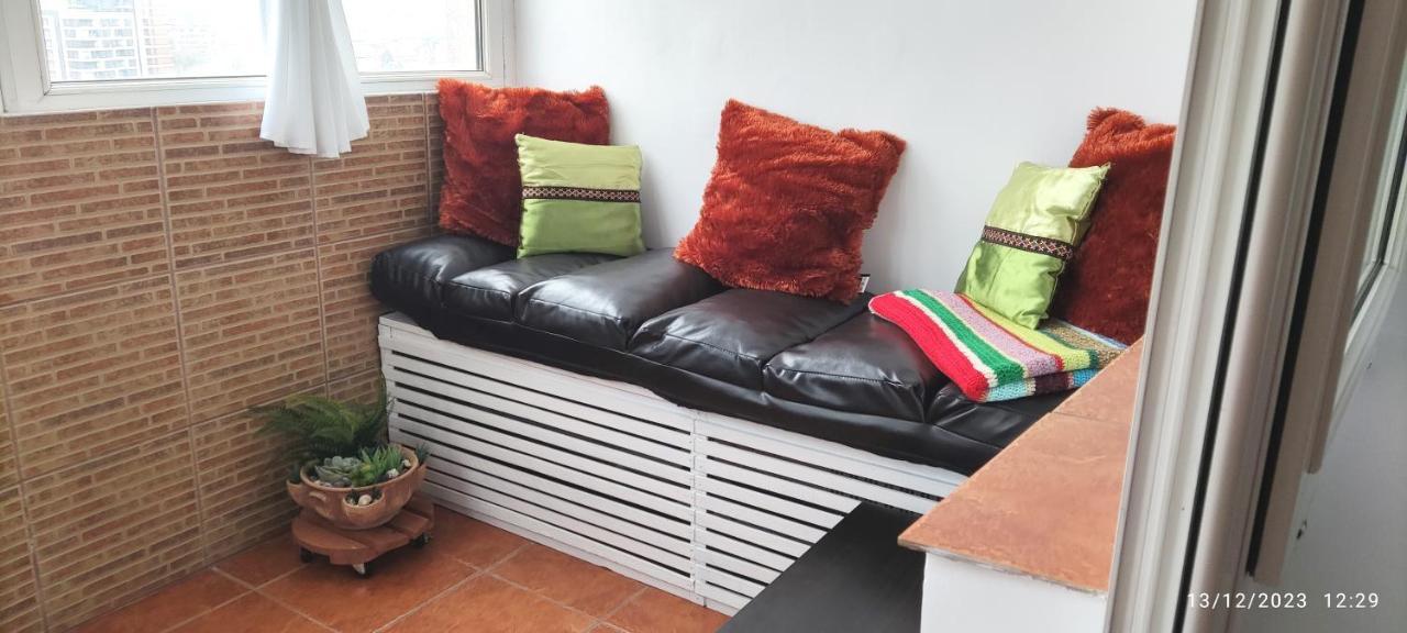 Platinum Apartment - Apartament Cu 3 Camere, 2 Dormitoare, 2 Bai, Bucatarie Complet Utilata, 2 Balcoane Bucharest Luaran gambar